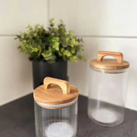 Apartment Stillvolle Stadtwohnung Am Klinikum Bielefeld, Zentral Und Mit Parkplatz! *