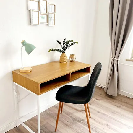 Stillvolle Stadtwohnung Am Klinikum Bielefeld, Zentral Und Mit Parkplatz! *