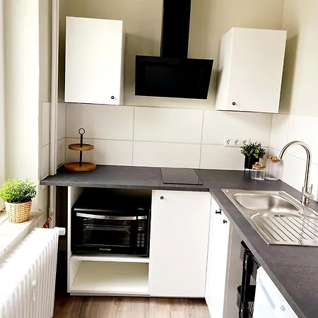 Stillvolle Stadtwohnung Am Klinikum Bielefeld, Zentral Und Mit Parkplatz!