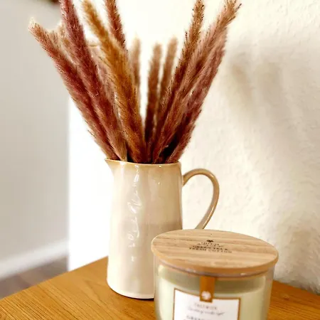 Stillvolle Stadtwohnung Am Klinikum Bielefeld, Zentral Und Mit Parkplatz! 아파트