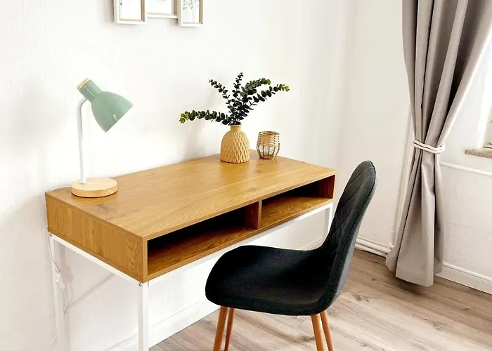 Stillvolle Stadtwohnung Am Klinikum Bielefeld, Zentral Und Mit Parkplatz! *