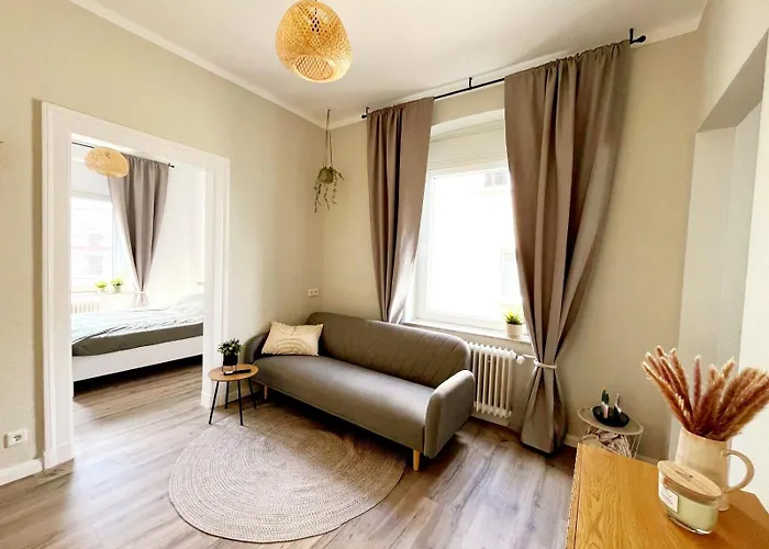 Stillvolle Stadtwohnung Am Klinikum Bielefeld, Zentral Und Mit Parkplatz! *